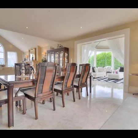 Oda ve Kahvaltı Lakeview Lodge B&B Blessington