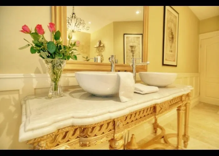 Lakeview Lodge B&B *